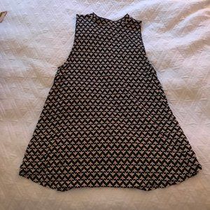 ⭐️3/$25 LOFT Mock Neck Sleeveless Patterned Top